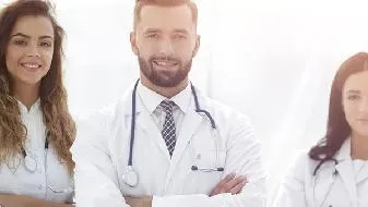 父母长期吸烟竟影响生男宝宝   吸烟长者其精子畸形率显著增高