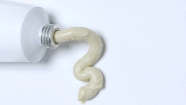 罗红霉素软膏治烫伤吗，罗红霉素软膏的功能是什么？
