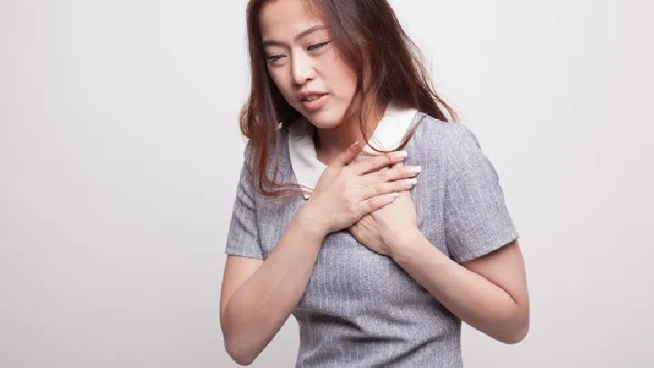 乳腺纤维瘤是根据什么来诊断的呢