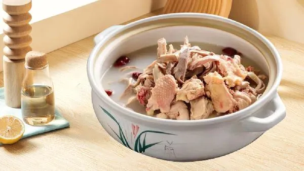 产后喝鸽子汤会回奶吗