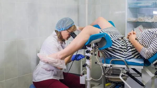分娩侧切下面是不是很松弛了