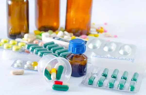 这4类药物会影响孩子身高？快点查看一下孩子所吃的药！