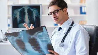 按有关规定实行封闭式管理 一律实行测温封闭式管理