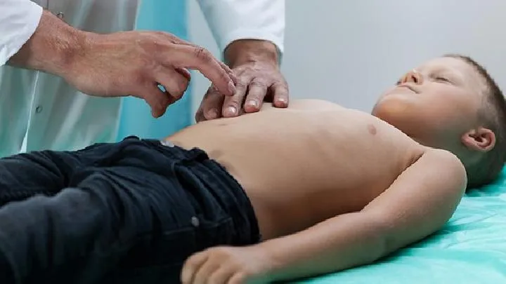 新生儿母乳喂养应注意什么 新生儿母乳的好处都有哪些