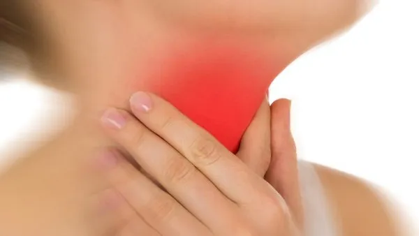 食道癌早期症状有什么特点？ 如何辨别食道癌的5个早期症状？
