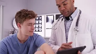 为什么会患上乳腺癌呢？乳腺癌的早期症状有哪些