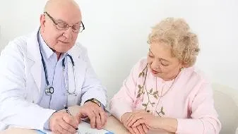 挖鼻孔竟会致命 原是鼻炎惹的祸