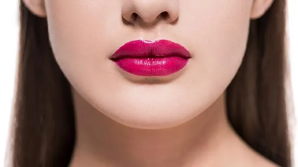 出彩唇妆新技巧立体唇妆好美丽