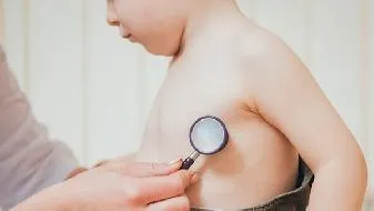 怎样杜绝幼儿＂被服药＂ 儿童保护意识缺失相关利益绑架