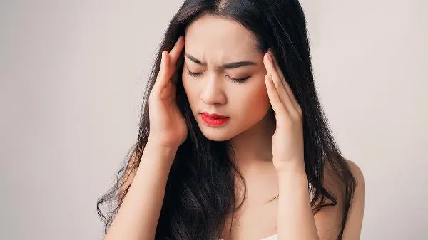 羊水少是什么原因造成的