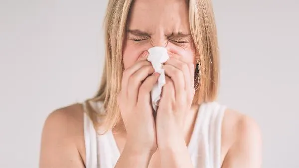 孕妇急性鼻炎会导致胎儿畸形吗