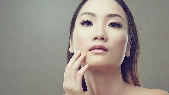 孩子脸上有一块一块的白是怎么回事