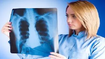 如何预防聚集性新冠病毒感染？排查隔离疫区人员及其密切接触者