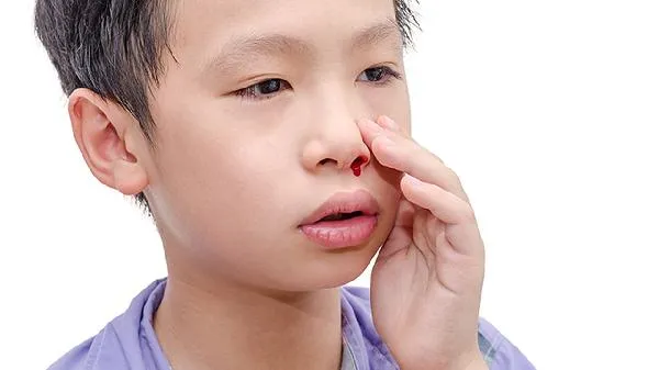 婴儿溢奶怎么处理