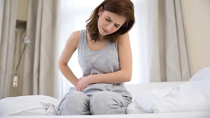 女性分泌物是黄绿色是怎么回事