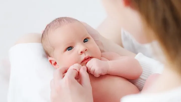 婴儿湿疹该怎么治疗 婴儿湿疹有3个普遍原因