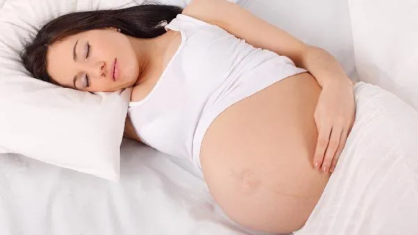 剖腹产新生儿多久吃奶