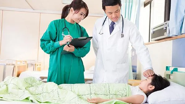 儿童发热抽搐症状如何