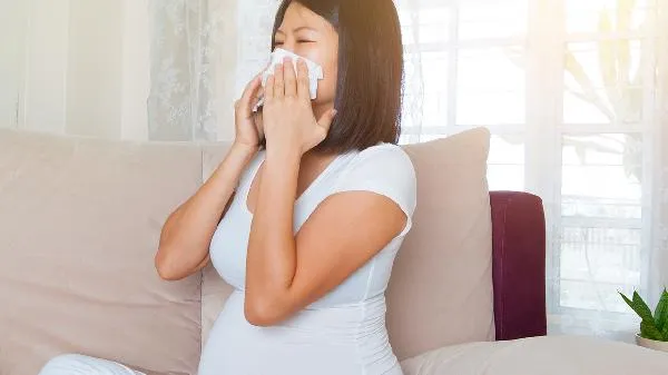 孕妇能蹲着上大便吗