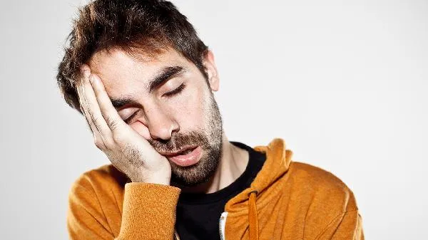 一个把情绪挂在脸上的人