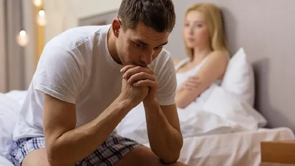 夫妻之间三观不合该怎么办