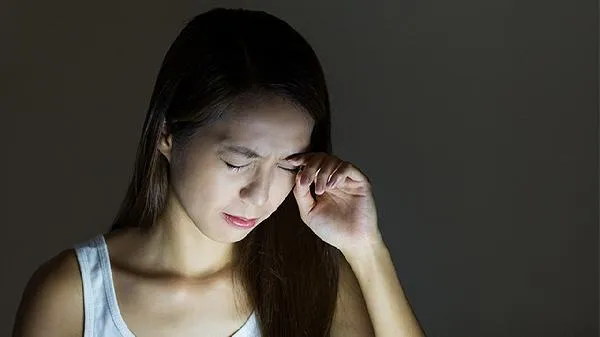 为什么会突然情绪低落想哭