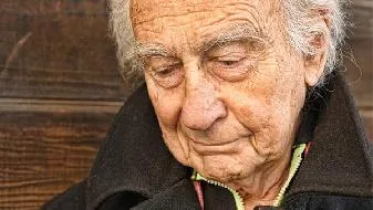 张国荣患抑郁症有20年 事业与感情是患病的主因