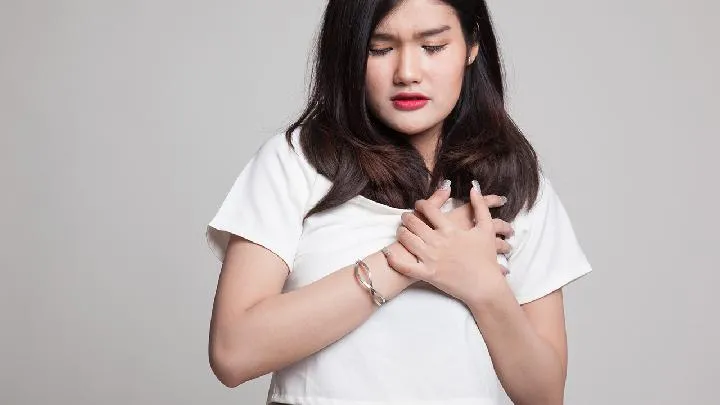 女性产后出现血瘀有哪些症状  如何做好调理呢