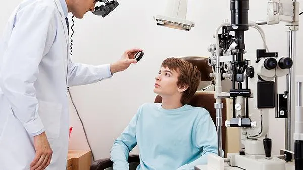 3岁孩子频繁眨眼怎么回事