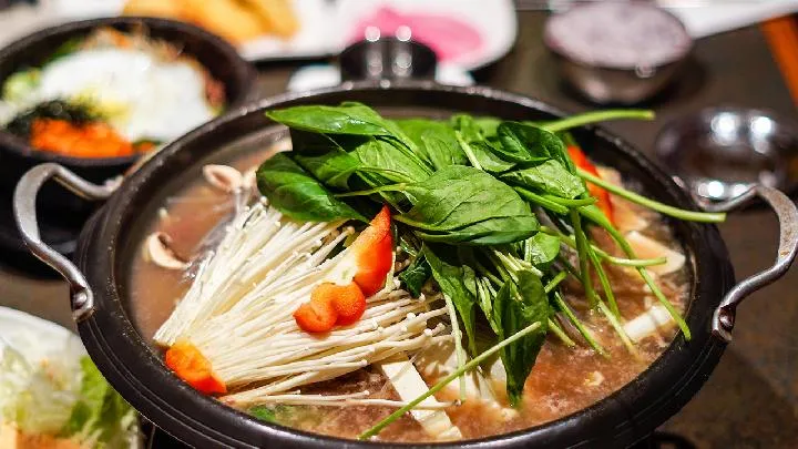 晚上吃麻辣烫会胖吗