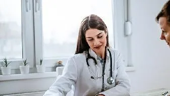 受不了西瓜的冰凉诱惑？这4类人要尽量少吃西瓜