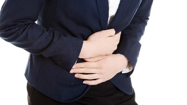 男士胸内侧肌肉酸痛