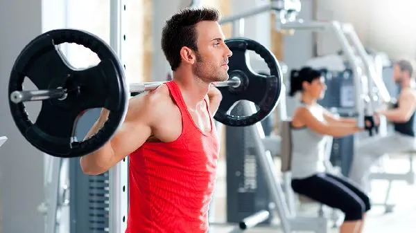 减肥为啥晚上不能吃饭喝水
