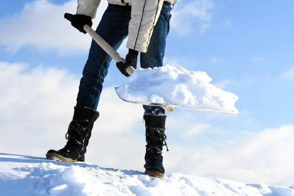 滑雪板的面积为什么做的较大