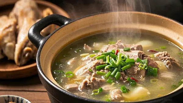 鸡汤很油吃下去对身体好吗
