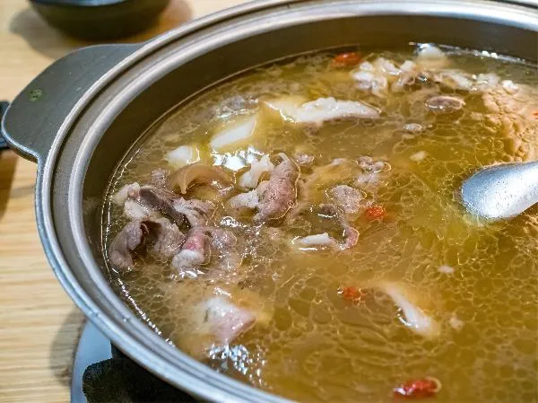 羊汤煮的东西高尿酸能吃吗