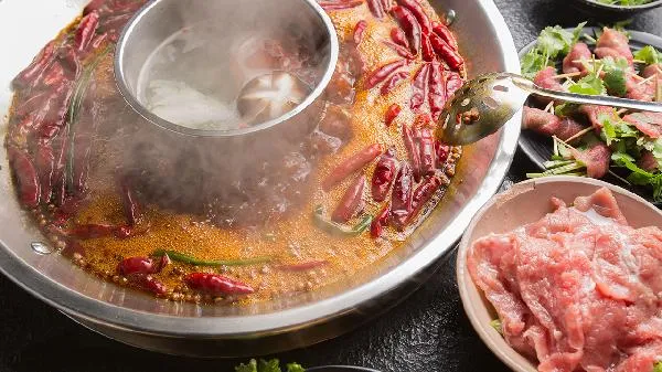 吃完火锅皮衣上的味道怎么去除