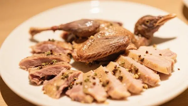 鸽子吃了发霉的粮食会有什么反应
