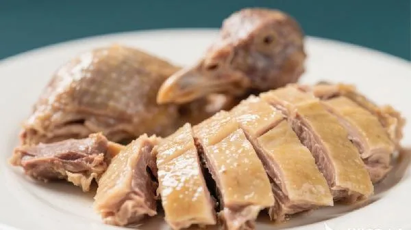 鸽子吃了发霉的粮食会有什么反应