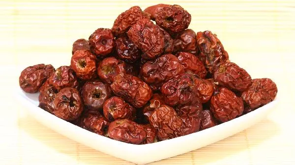 女性每天吃几颗红枣好吗