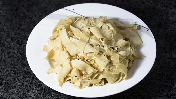 油豆腐皮煮几分钟就熟了