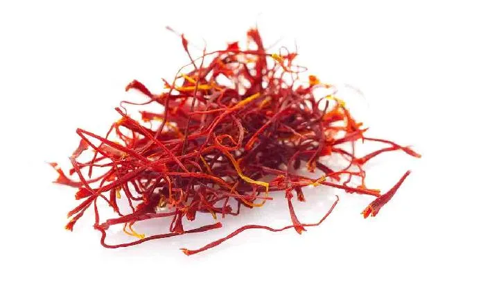 金银花,蒲公英,菊花能一起泡水喝吗