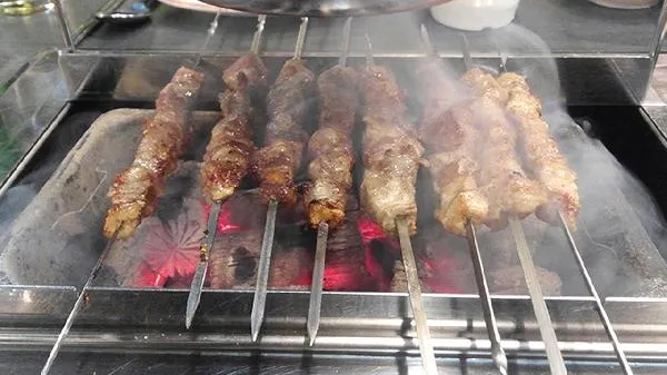 高钙羊肉脆骨是合成肉吗