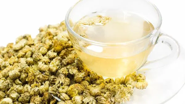 菊花茶水喝药可以吗
