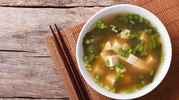 阴壁分泌物异常：豆腐渣状是何因？