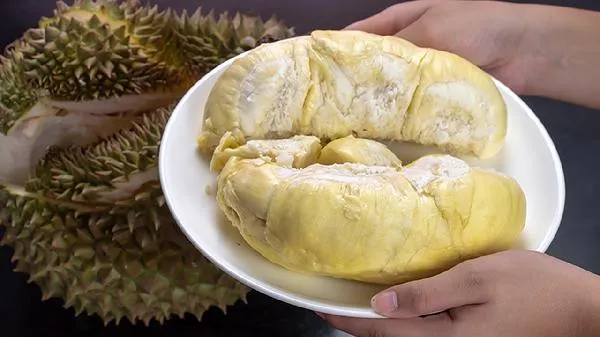 榴莲里面的那个白色的瓤可以吃吗