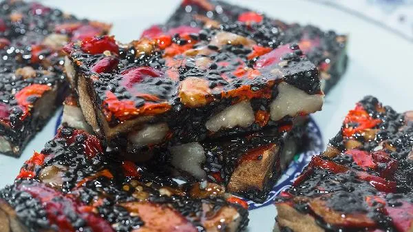 阿胶粉和阿胶糕哪个效果好 阿胶过期了还能吃吗