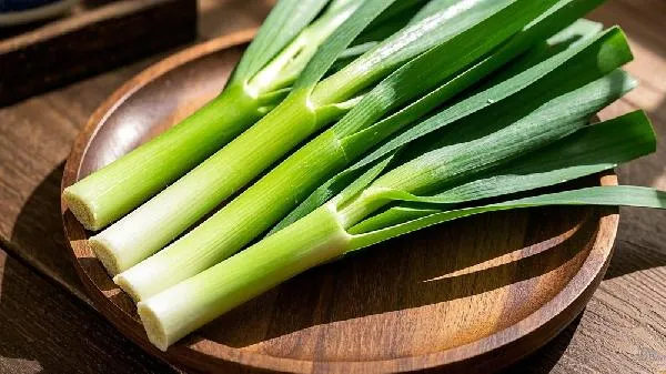 青蒜炒肉丝最忌三种菜